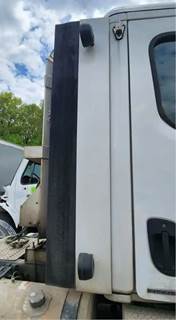 Freightliner Cascadia 125 Right Cab Fairing