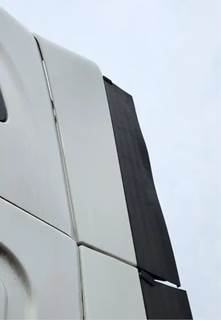 Freightliner Cascadia 125 Left Cab Fairing