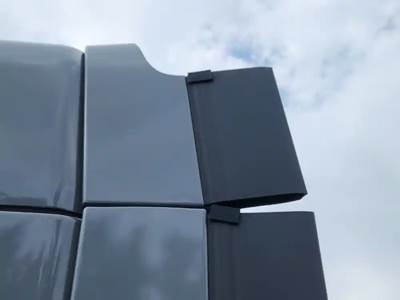 Freightliner Cascadia 125 Left Cab Fairing