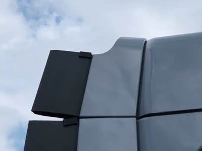 Freightliner Cascadia 125 Right Cab Fairing