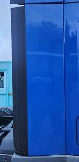 Freightliner Cascadia 125 Right Cab Fairing
