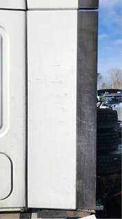Freightliner Cascadia 126 Left Cab Fairing