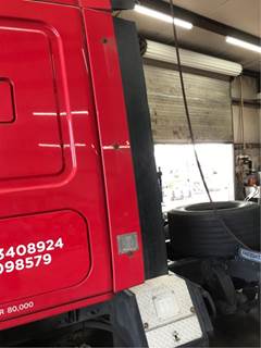 Freightliner Cascadia 132 Cab Fairing