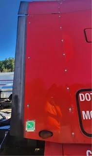 Freightliner Columbia 120 Right Cab Fairing