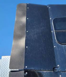 Freightliner FLD120SD Right Cab Fairing for a 2008 Freightliner FLD120SD Glider