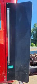 International 9200i Left Cab Fairing