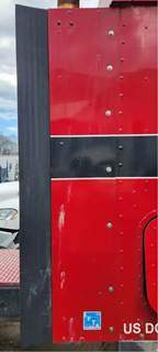 International 9400i Right Cab Fairing