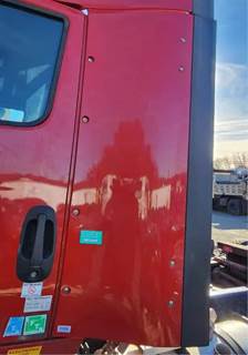 International LT625 Left Cab Fairing