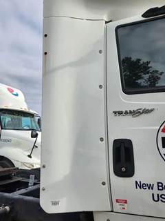 International TranStar 8600 Right Cab Fairing
