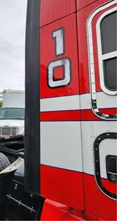 Kenworth T680 Right Cab Fairing