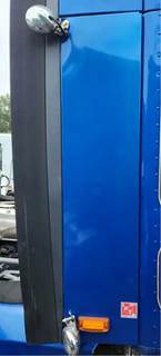 Kenworth T680 Right Cab Fairing