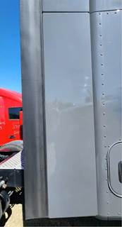 Kenworth T680 Right Cab Fairing