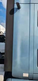 Peterbilt 387 Right Cab Fairing