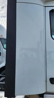 Peterbilt 579 Right Cab Fairing