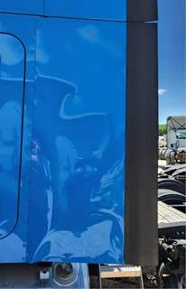 Peterbilt 579 Left Cab Fairing
