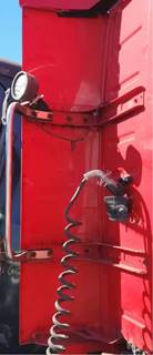 Volvo VNL Left Cab Fairing