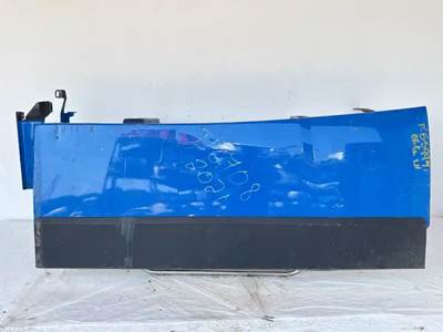 Volvo VNL Left Cab Fairing