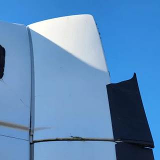 Volvo VNL Left Cab Fairing