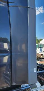 Volvo VNL Left Cab Fairing
