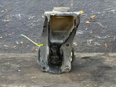 Kenworth T800 Cab Mount