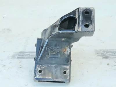 Peterbilt 579 Cab Mount