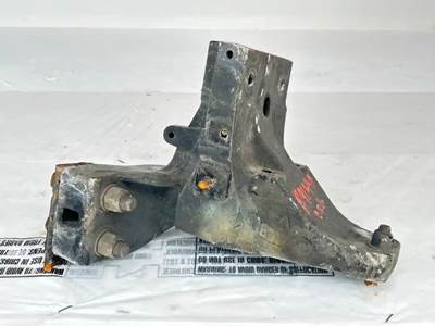 Peterbilt 579 Cab Mount