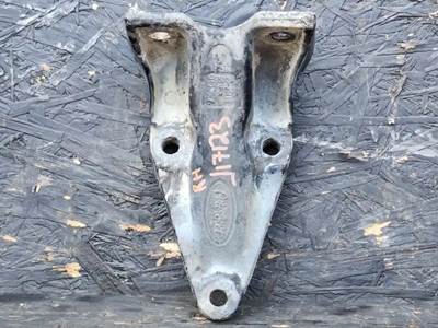 Peterbilt 587 Cab Mount