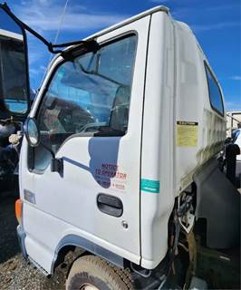 Chevrolet W3500 Cab Assembly