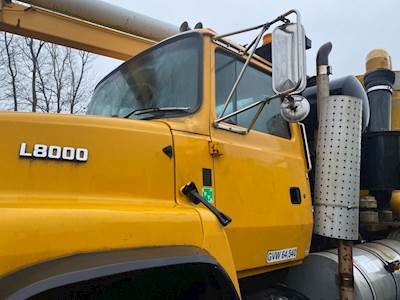 Ford LNT8000 Cab Assembly