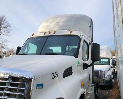Freightliner Cascadia 113 Cab Assembly