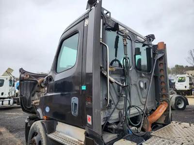 Freightliner Cascadia 116 Cab Assembly for a 2019 Freightliner Cascadia 116 Day Cab