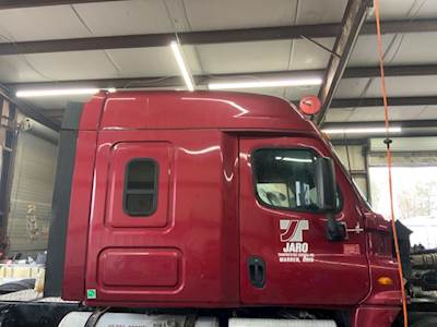 Freightliner Cascadia 125 Cab Assembly