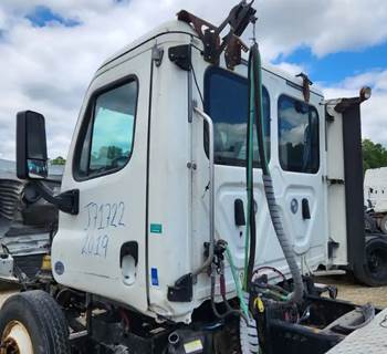 Freightliner Cascadia 125 Cab Assembly