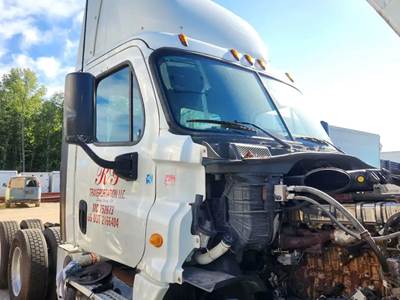 Freightliner Cascadia 125 Cab Assembly