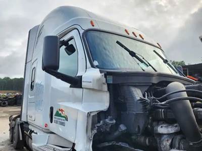 Freightliner Cascadia 126 Cab Assembly