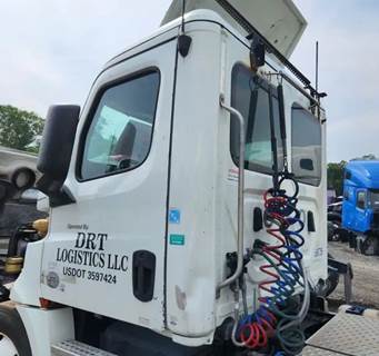 Freightliner Cascadia 126 Cab Assembly
