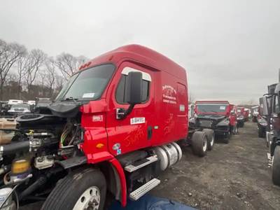 Freightliner Cascadia 132 Cab Assembly