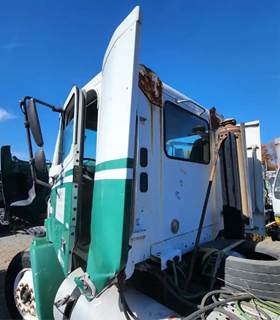 Freightliner Columbia 112 Cab Assembly
