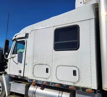 Freightliner Columbia 112 Cab Assembly