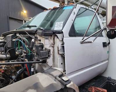 GMC TopKick C7000 Cab Assembly for a 1994 GMC C7000 Topkick