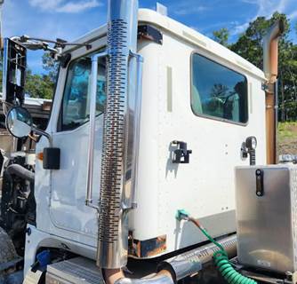 International 9900i Cab Assembly