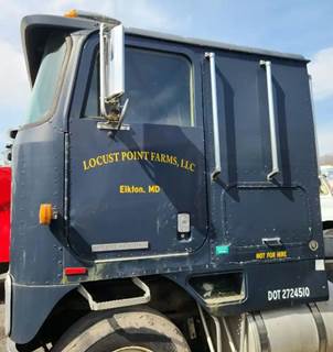 International COF-9670 Cab Assembly