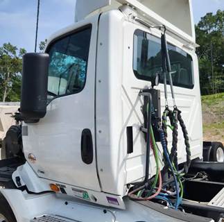 International RH613 Cab Assembly