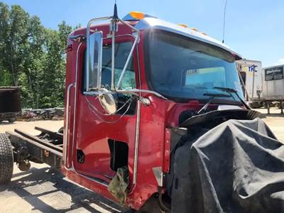 Kenworth T300 Cab Assembly