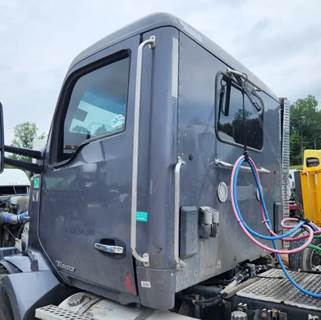 Kenworth T880 Cab Assembly