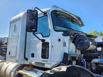 Mack Anthem Cab Assembly