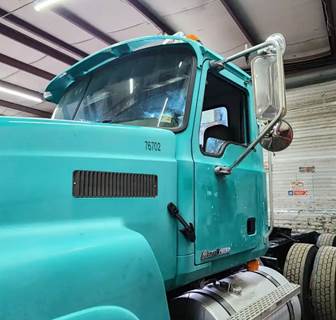 Mack CHN613 Cab Assembly