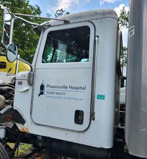 Peterbilt 335 Cab Assembly