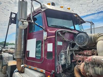 Peterbilt 367 Cab Assembly