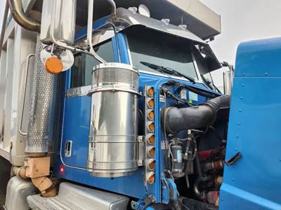 Peterbilt 389 Cab Assembly